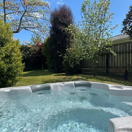 Dream Home In Central Of Rotorua With Spa Pool